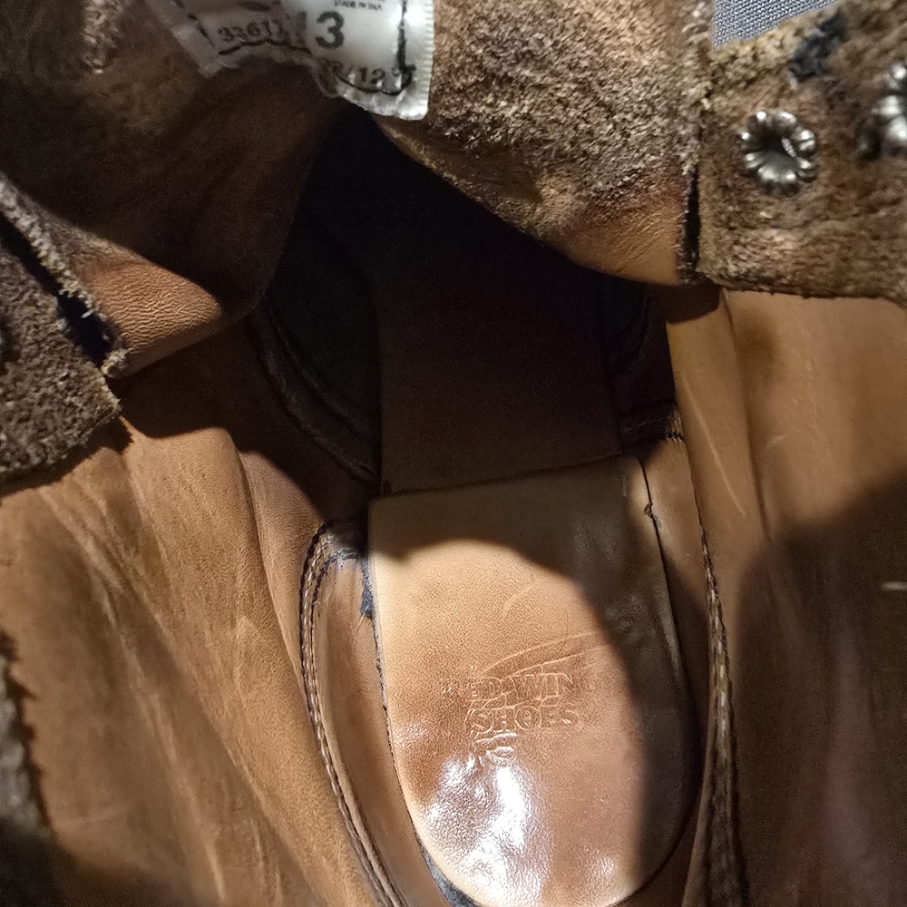 Red Wing Shoes Distressed Brown Leather Boots - Picture 6 of 8